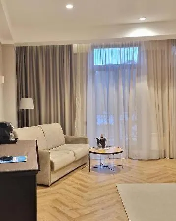 Boutique Alnis 게스트하우스 4*